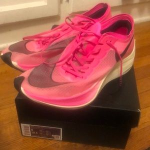 Nike zoomx vaporfly next%